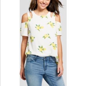 Xhilaration 🍋 cut out short sleeve/lemon pattern